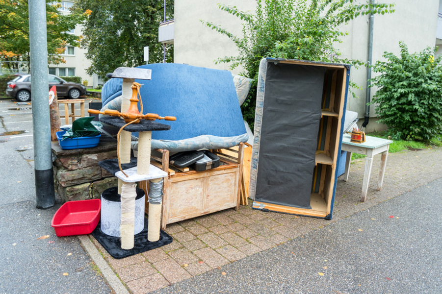 weggooien verhuizen